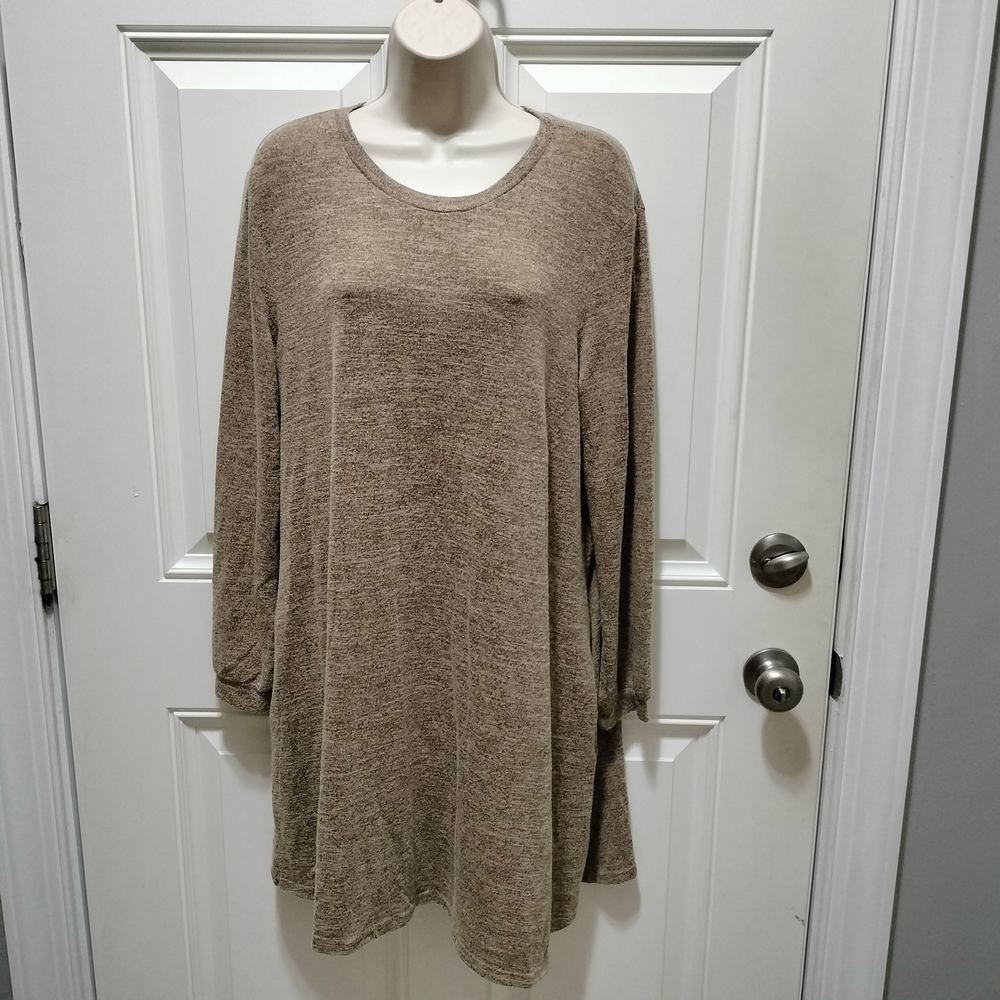 DAVI & DANI Tan Long Sleeve Dress Size L